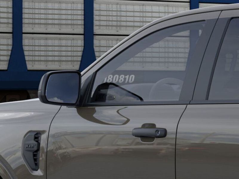 2025 Ford Ranger XLT photo 17