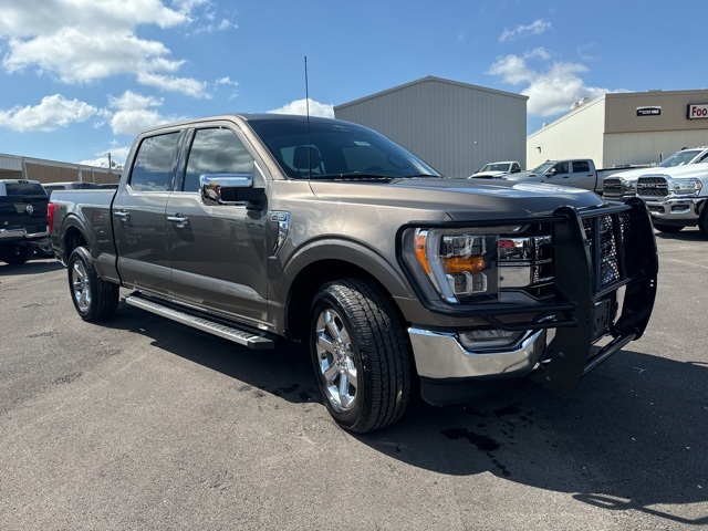 2022 Ford F-150 Lariat photo 2