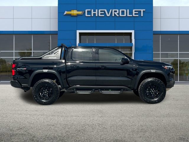 2025 Chevrolet Colorado ZR2 photo 3