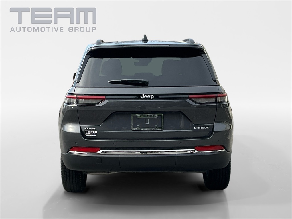 2025 Jeep Grand Cherokee Laredo photo 6