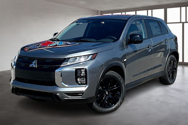 2025 Mitsubishi Outlander Sport LE photo 2