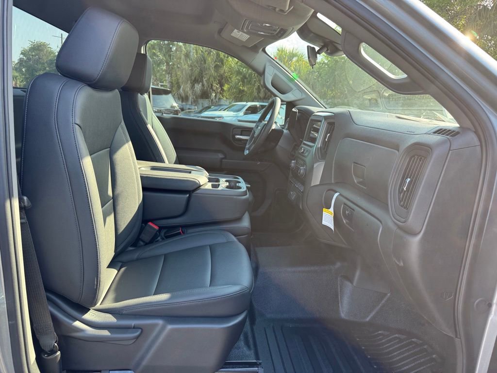 2025 Chevrolet Silverado 1500 photo 11
