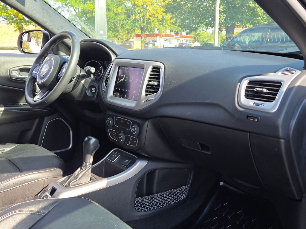 2021 Jeep Compass Special Edition photo 4