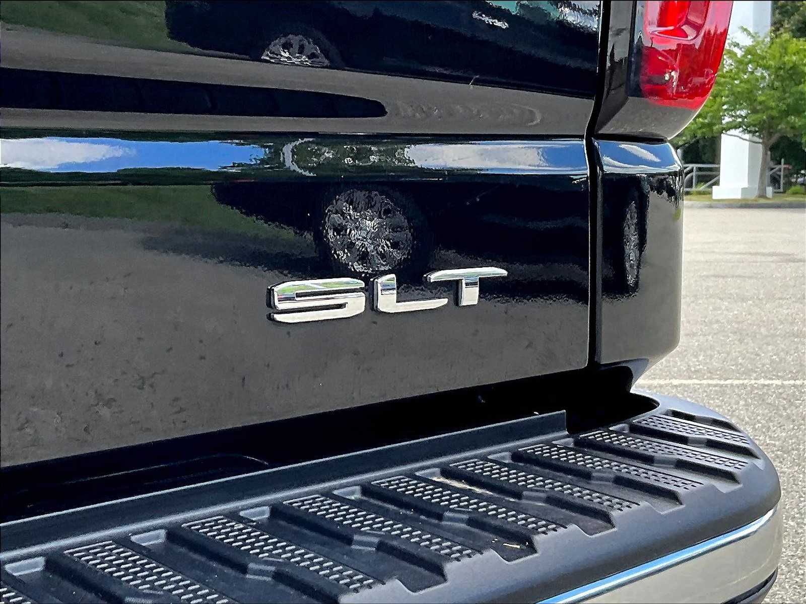 2024 Gmc Sierra 1500 SLT photo 29