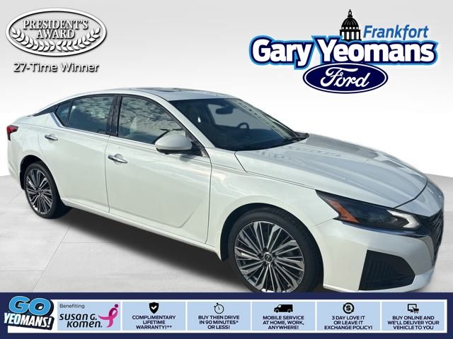 2023 Nissan Altima SL's photo