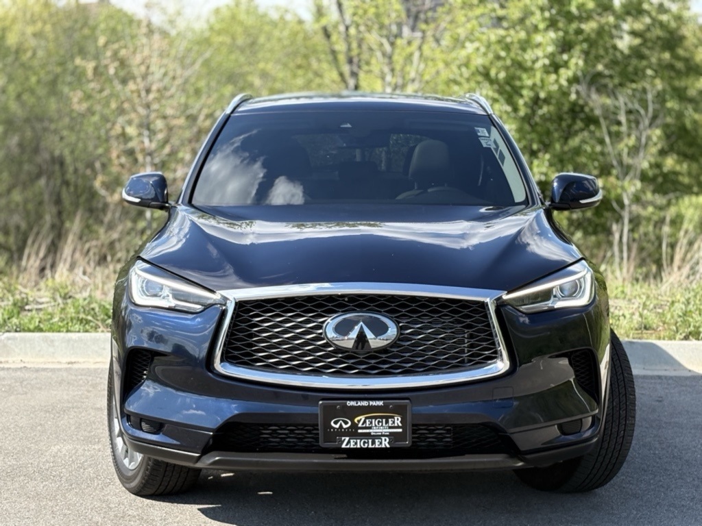2023 Infiniti QX50 Luxe AWD photo 2