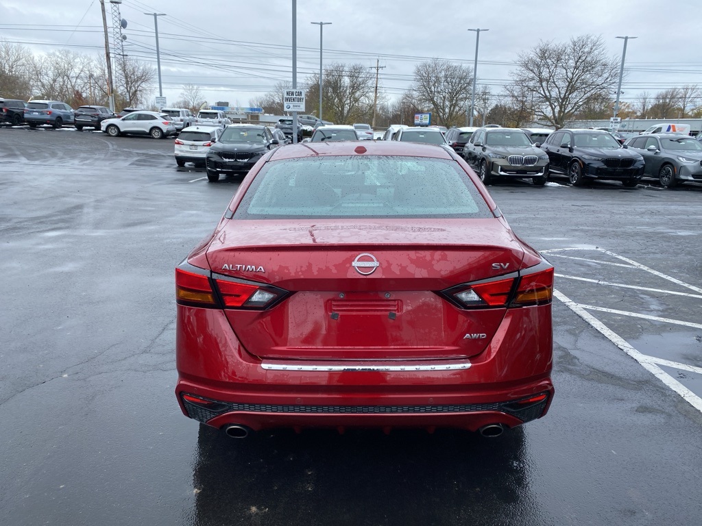 2023 Nissan Altima 2.5 SV photo 3