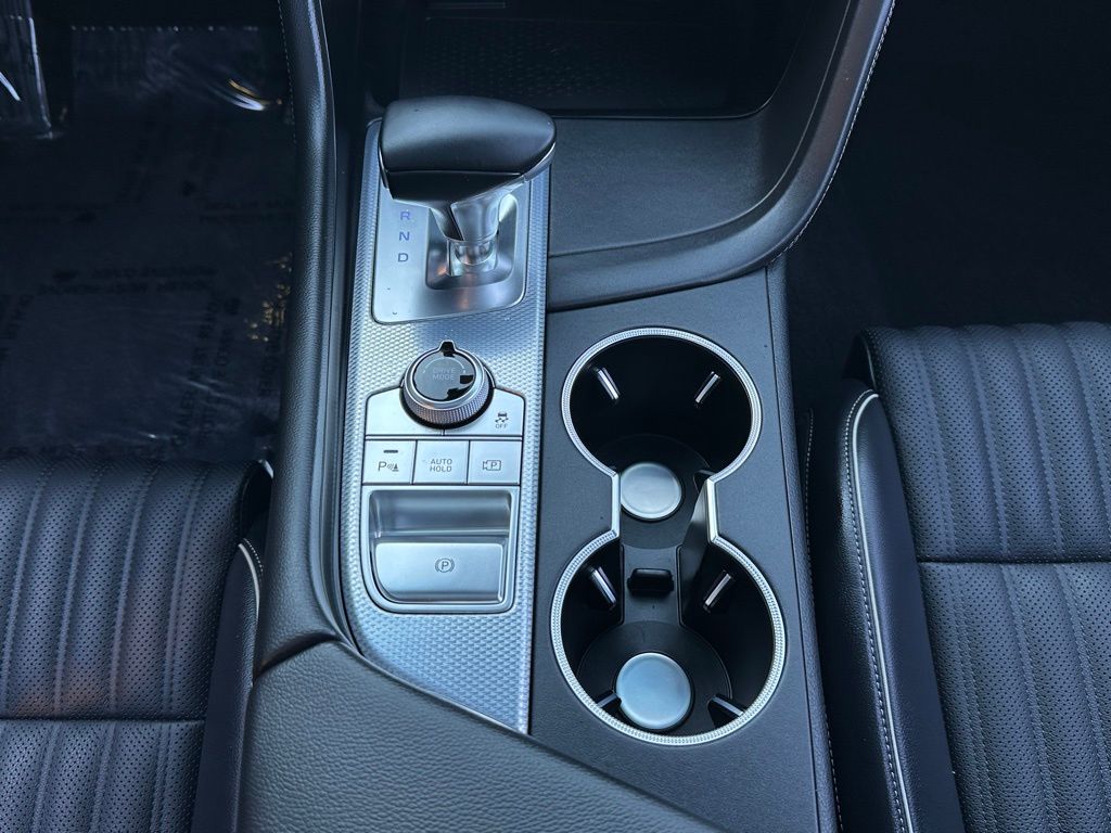 2022 Genesis G70 2.0T photo 31