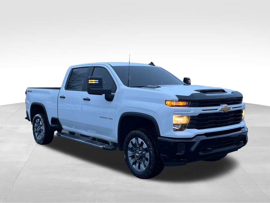 2024 Chevrolet Silverado 2500HD Custom's photo