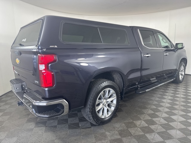 2022 Chevrolet Silverado 1500 LTZ photo 2