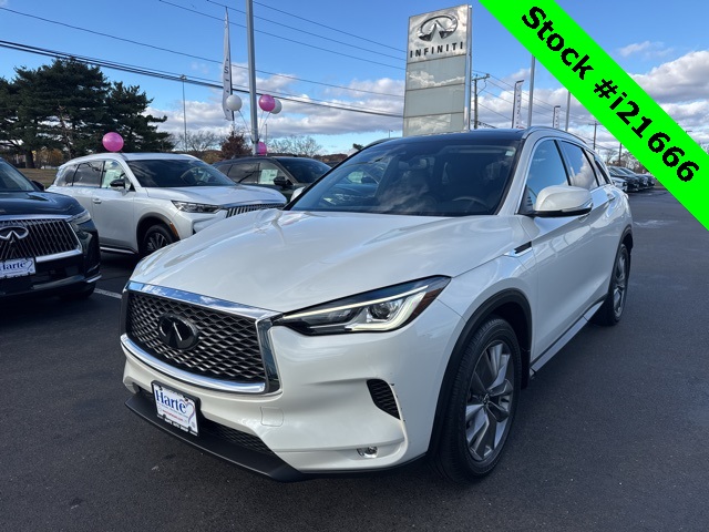 2022 INFINITI QX50 Luxe's photo