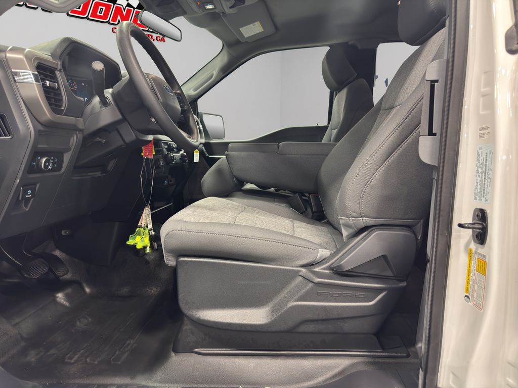 2024 Ford F-150 XL photo 16