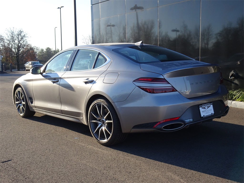 2024 Genesis G70 2.5T photo 4