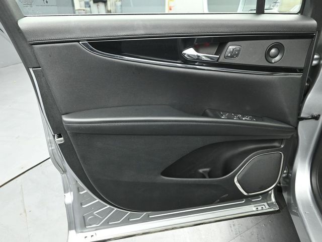 2022 LINCOLN NAUTILUS - Image 21