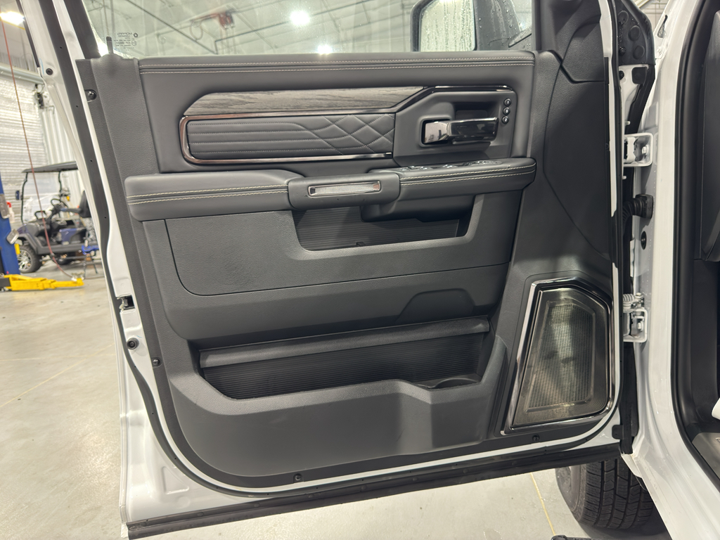 2025 Ram 3500 Limited photo 64