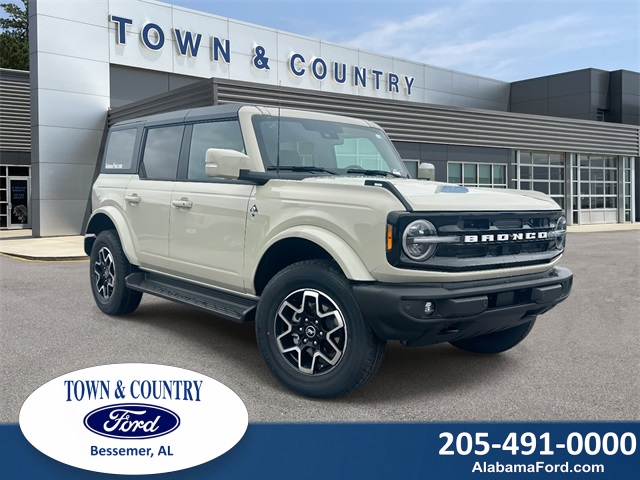 2025 Ford Bronco 4-Door Outer Banks's photo