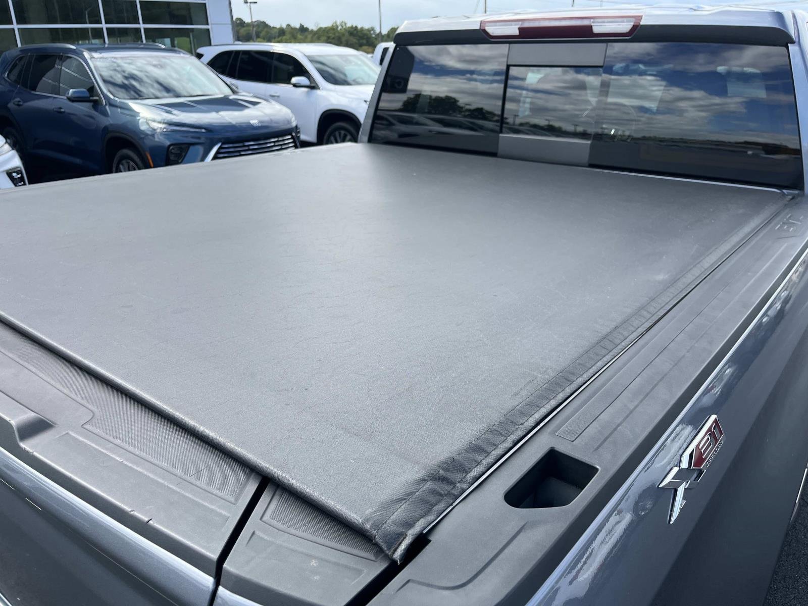 2019 Gmc Sierra 1500 SLT photo 4