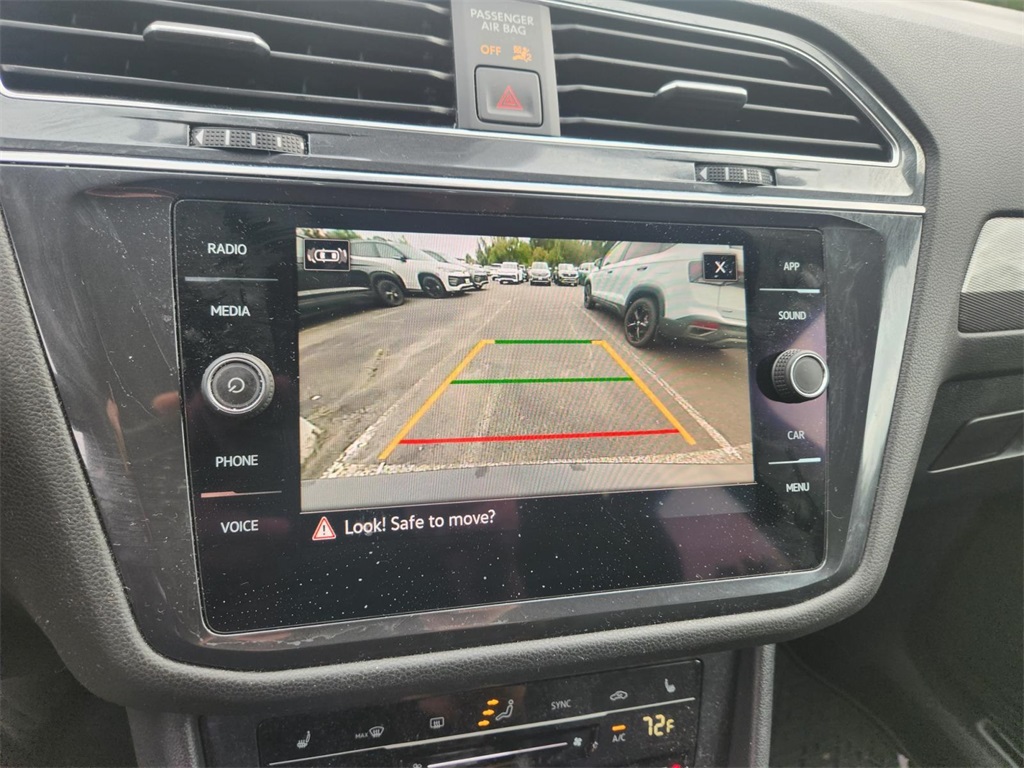2022 Volkswagen Tiguan SE R-Line Black photo 3