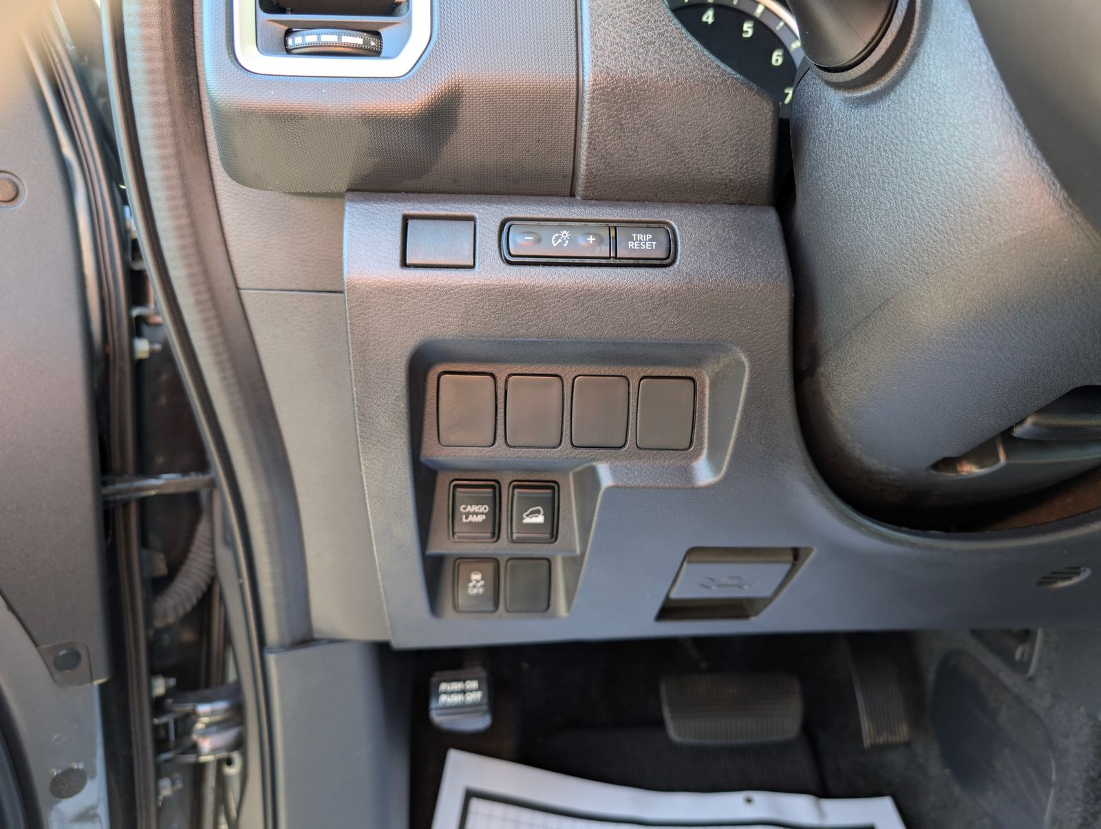 2023 Nissan Frontier SV photo 12
