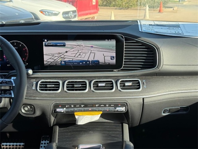 2026 Mercedes Benz GLS 450 4MATIC photo 8
