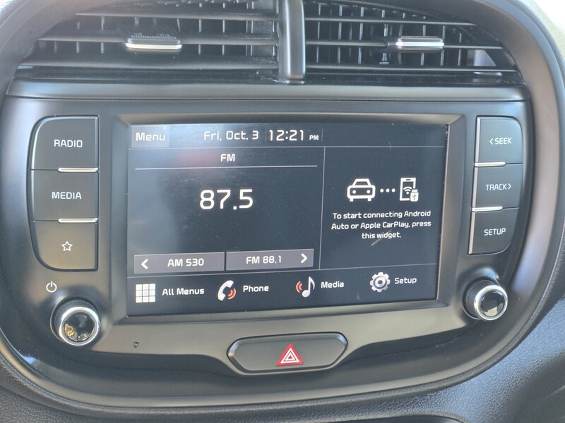 2023 Kia Soul LX S photo 18