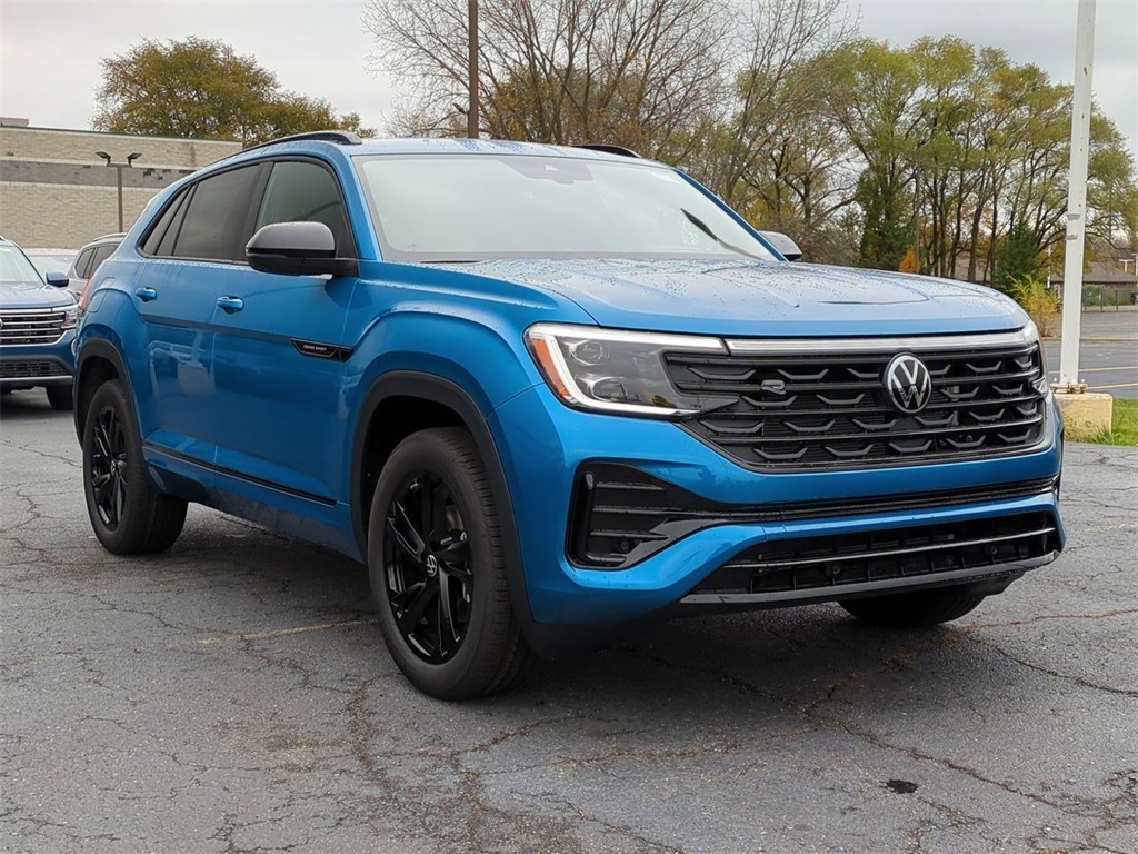 2025 Volkswagen Atlas Cross Sport SEL R-Line photo 2