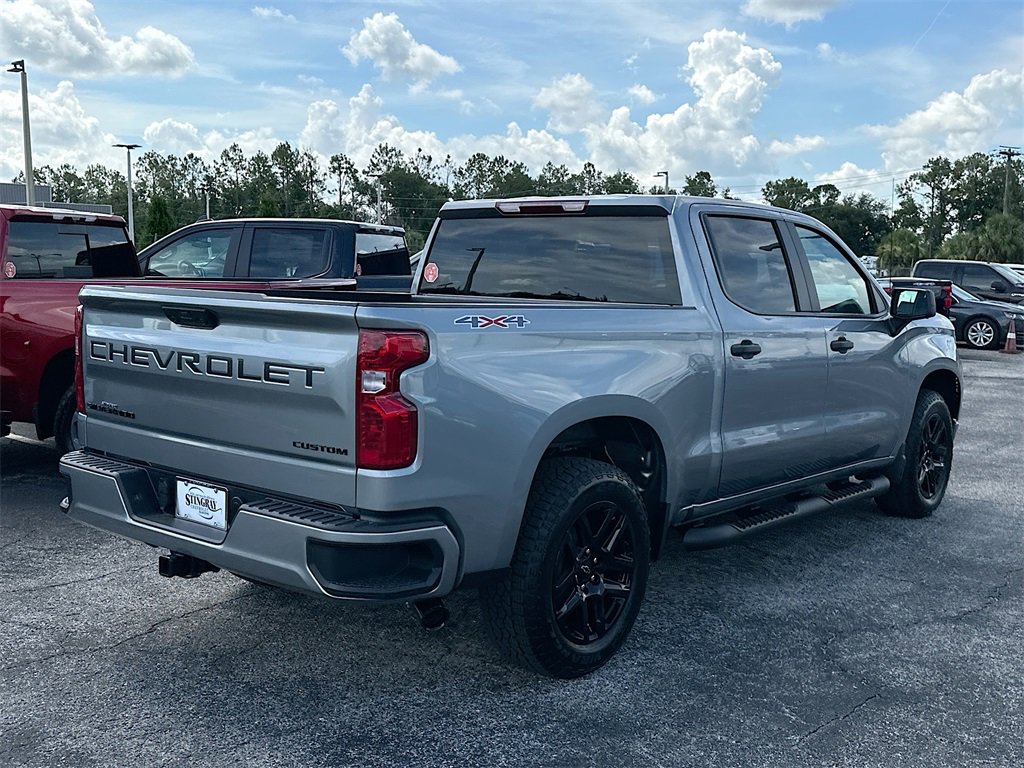 2025 Chevrolet Silverado 1500 Custom photo 4