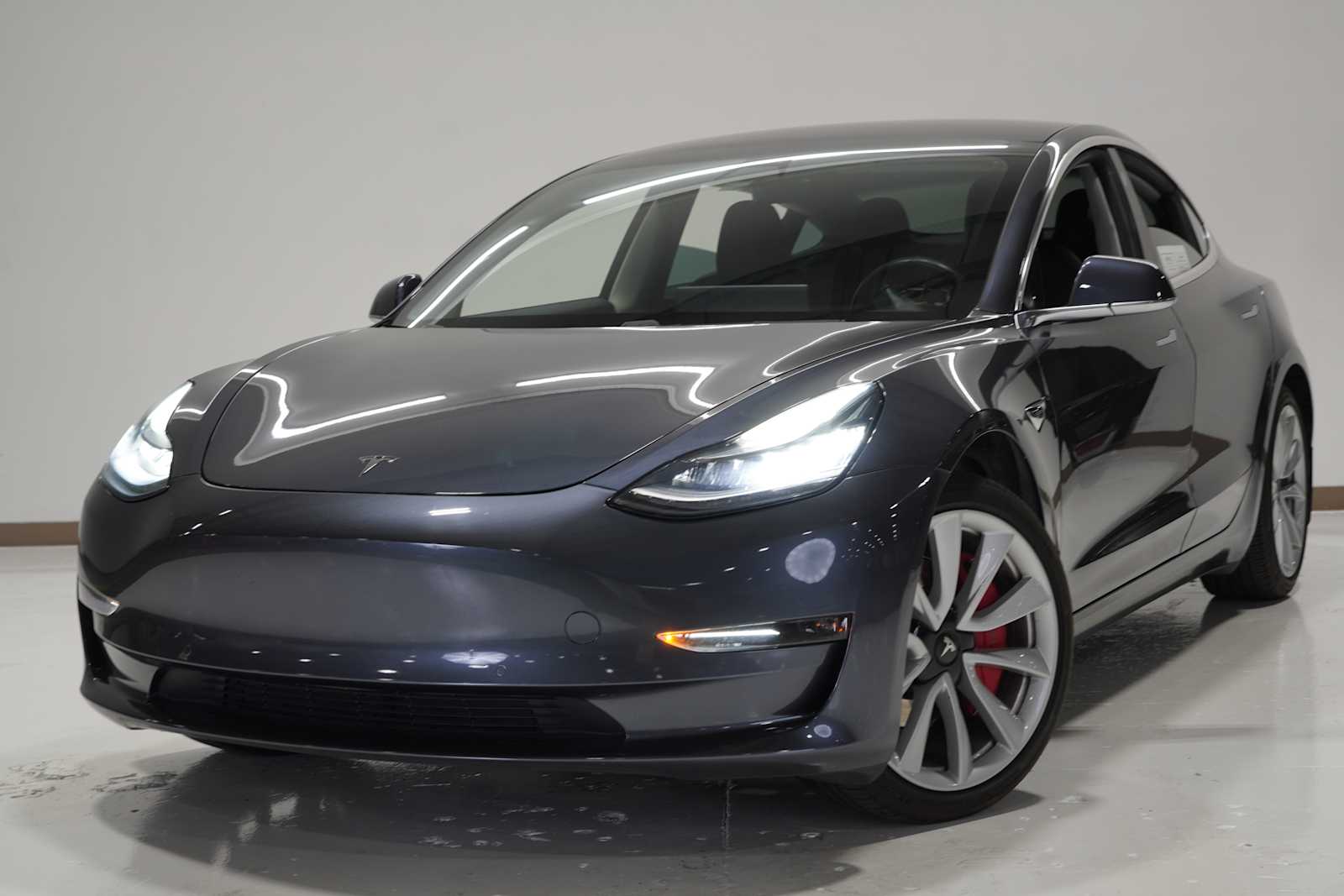 2018 Tesla Model 3 Long Range's photo