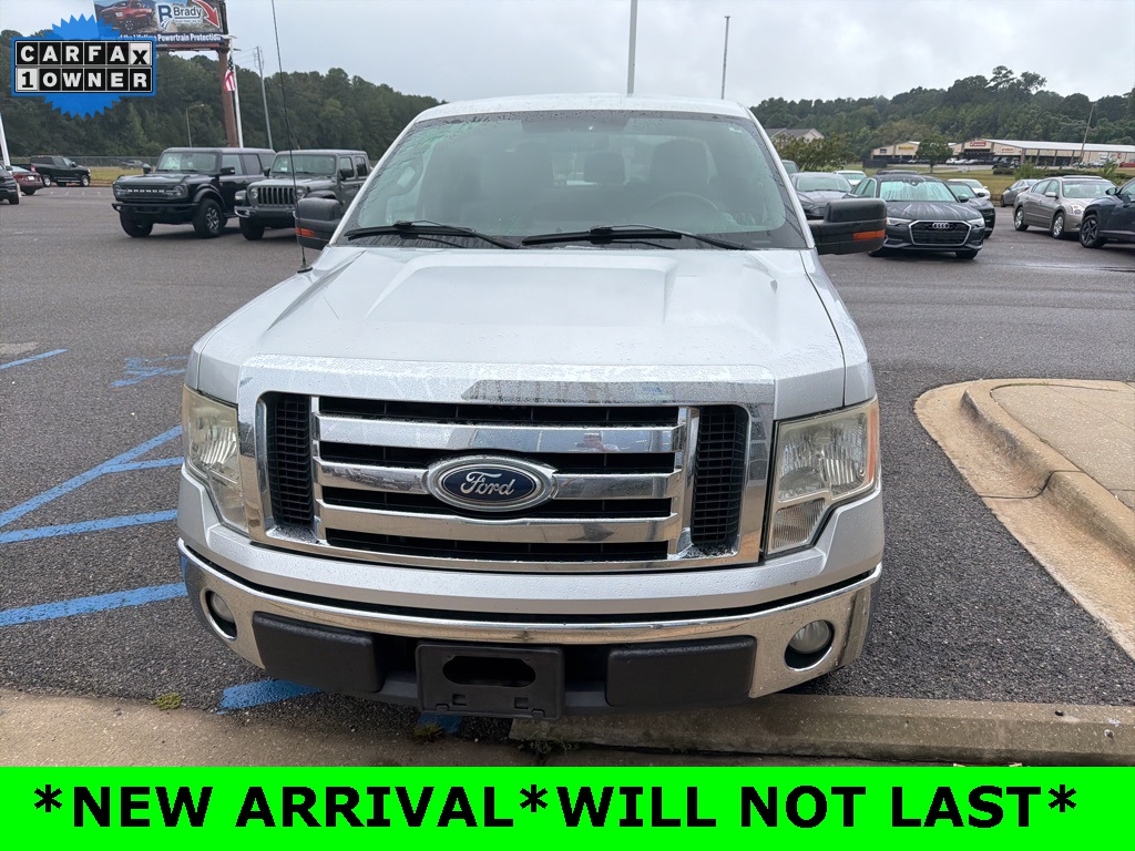 2011 Ford F-150 photo 2