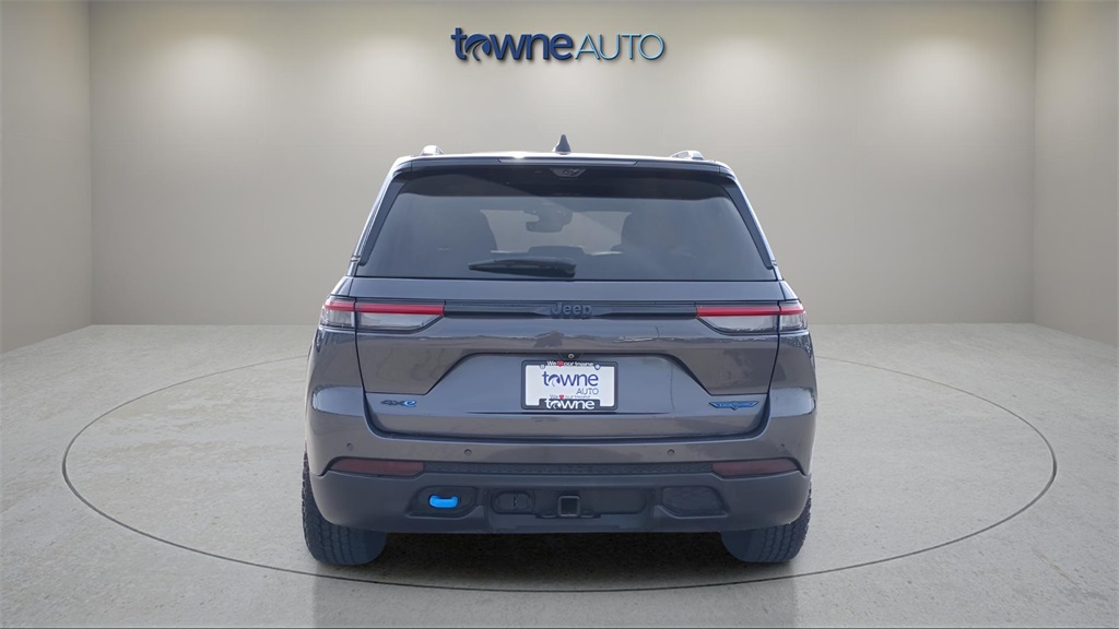 2023 Jeep Grand Cherokee Trailhawk 4xe photo 3