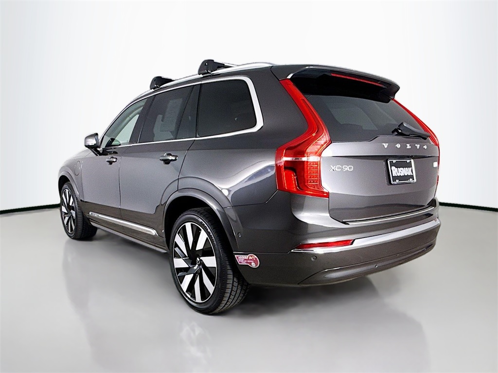 2023 Volvo XC90 Recharge Ultimate photo 3
