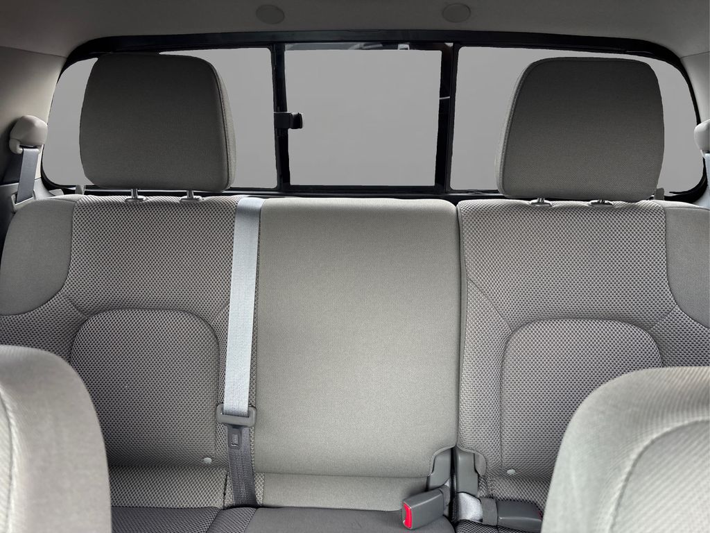 2020 Nissan Frontier SV photo 17