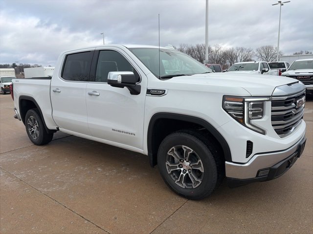 2026 GMC Sierra 1500 SLT's photo