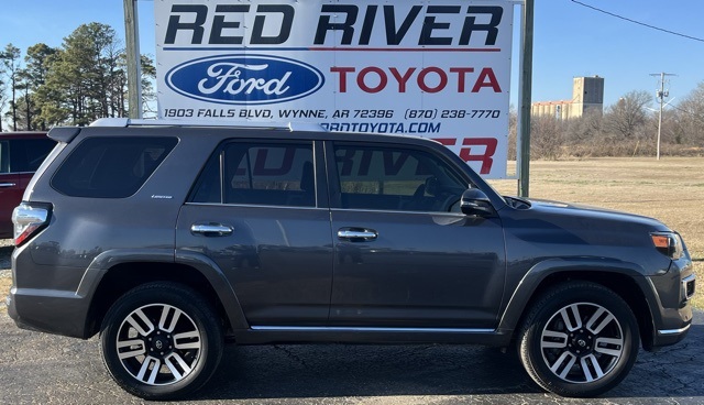 2023 Toyota 4Runner Limited's photo