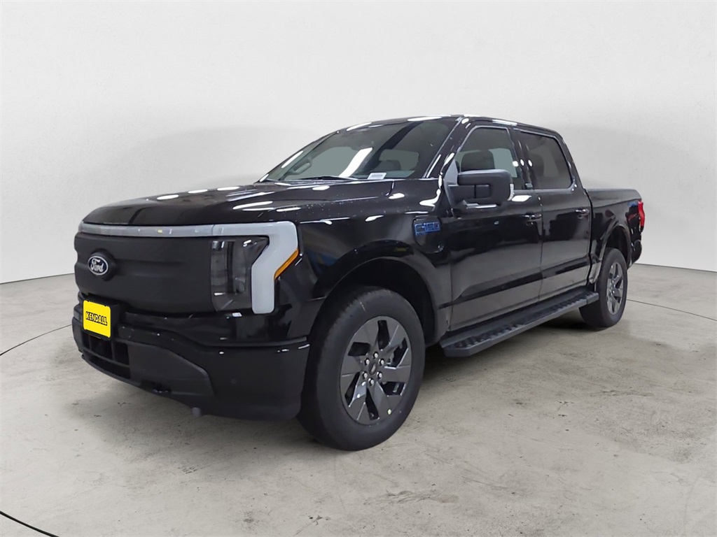 2025 Ford F-150 Lightning Flash's photo