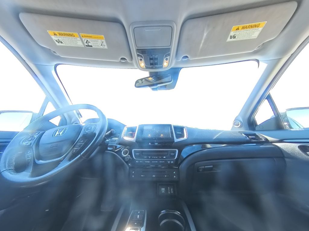 2017 Honda Pilot Elite photo 20