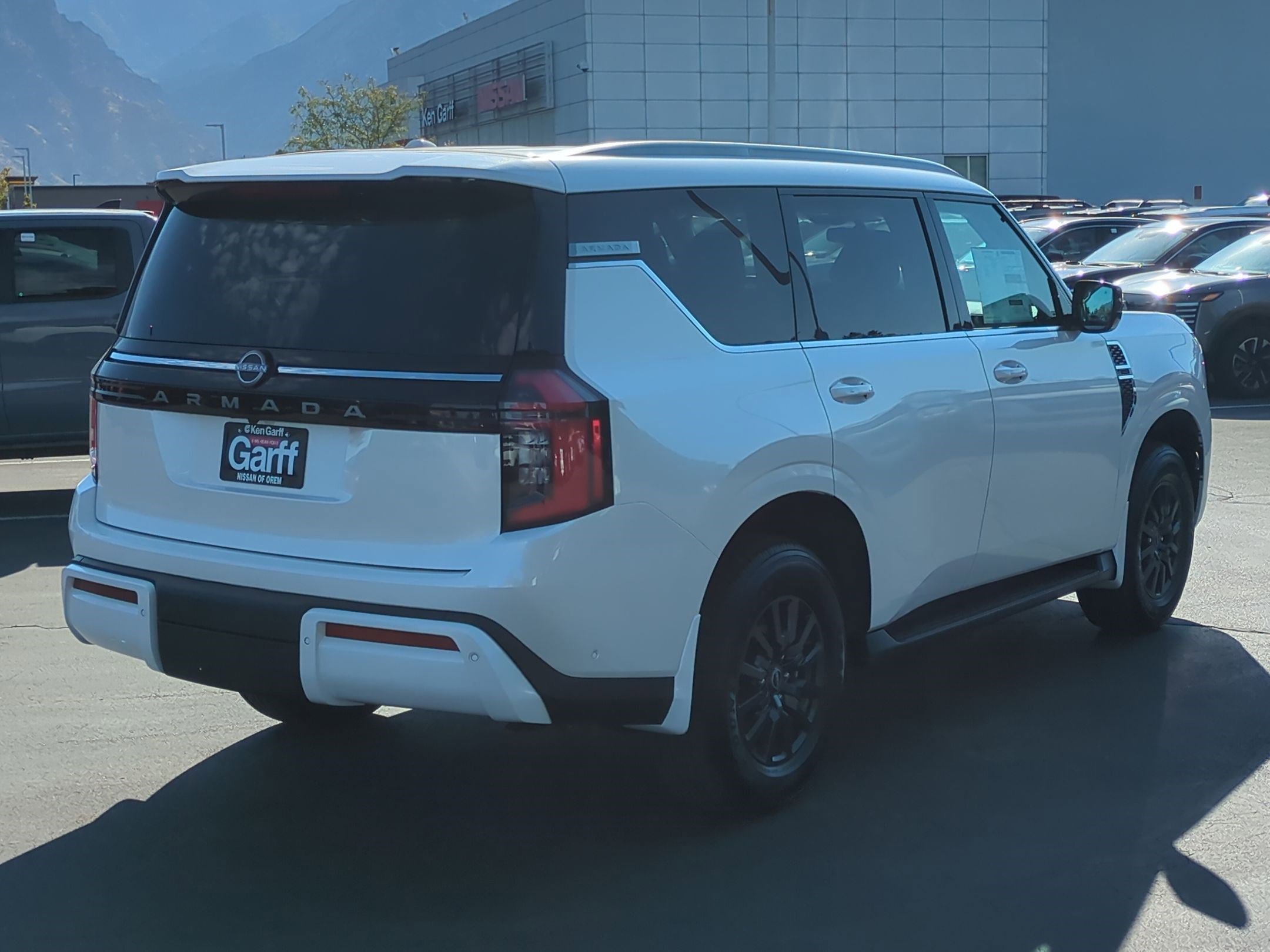2026 Nissan Armada SV photo 3