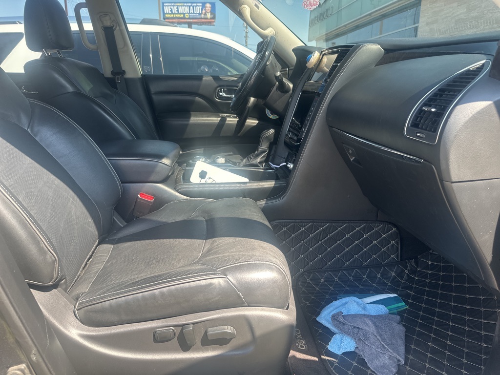 2020 Infiniti QX80 Luxe photo 8