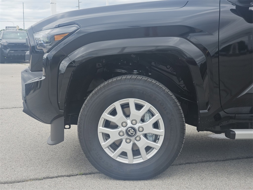 2025 Toyota Tacoma SR5 photo 5