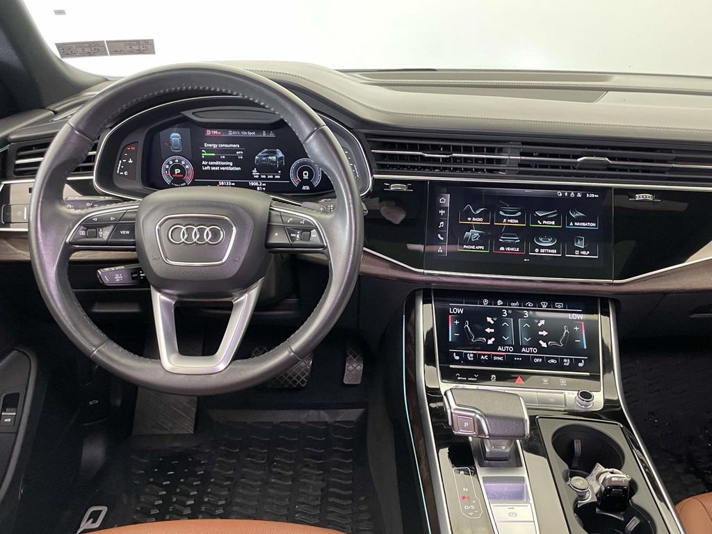 2020 Audi Q8 55 Prestige photo 25