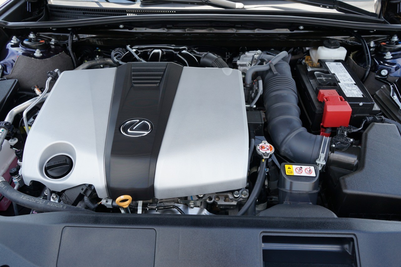 2025 Lexus ES 350 photo 31