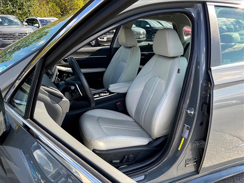 2022 Hyundai Sonata Hybrid Limited photo 9