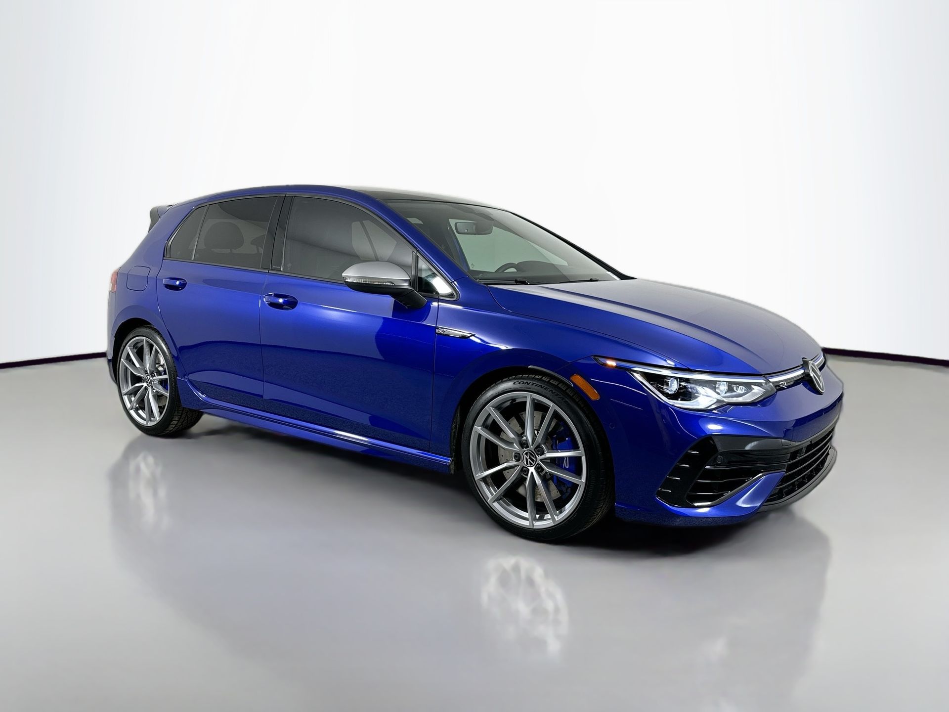 2024 Volkswagen Golf R 4Motion photo 3