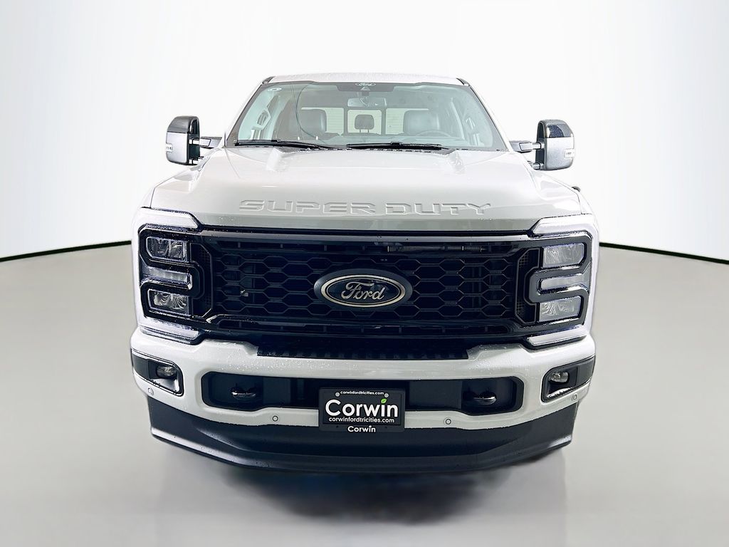 2025 Ford F-350 Lariat photo 4