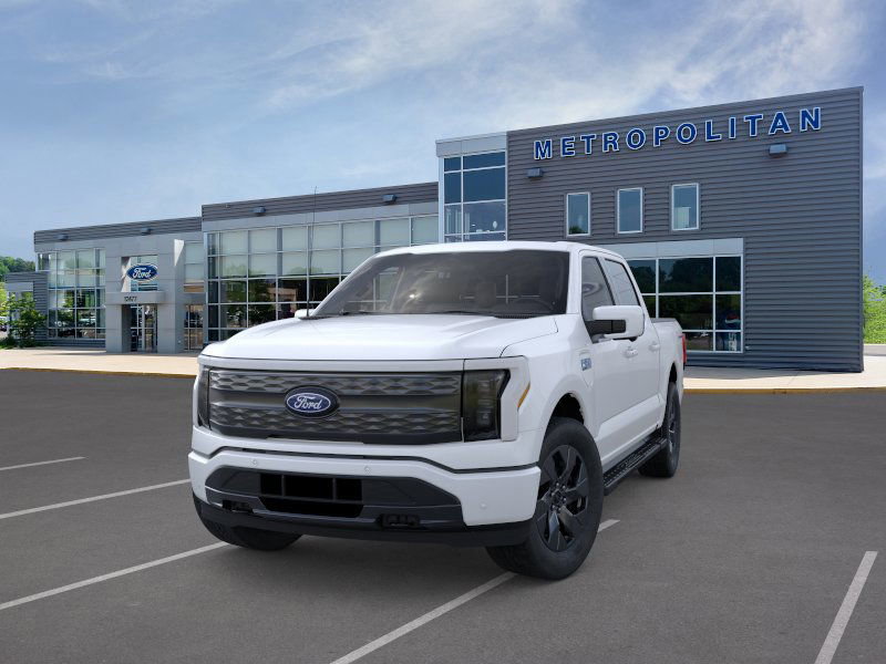 2025 Ford F-150 Lightning Lariat photo 2