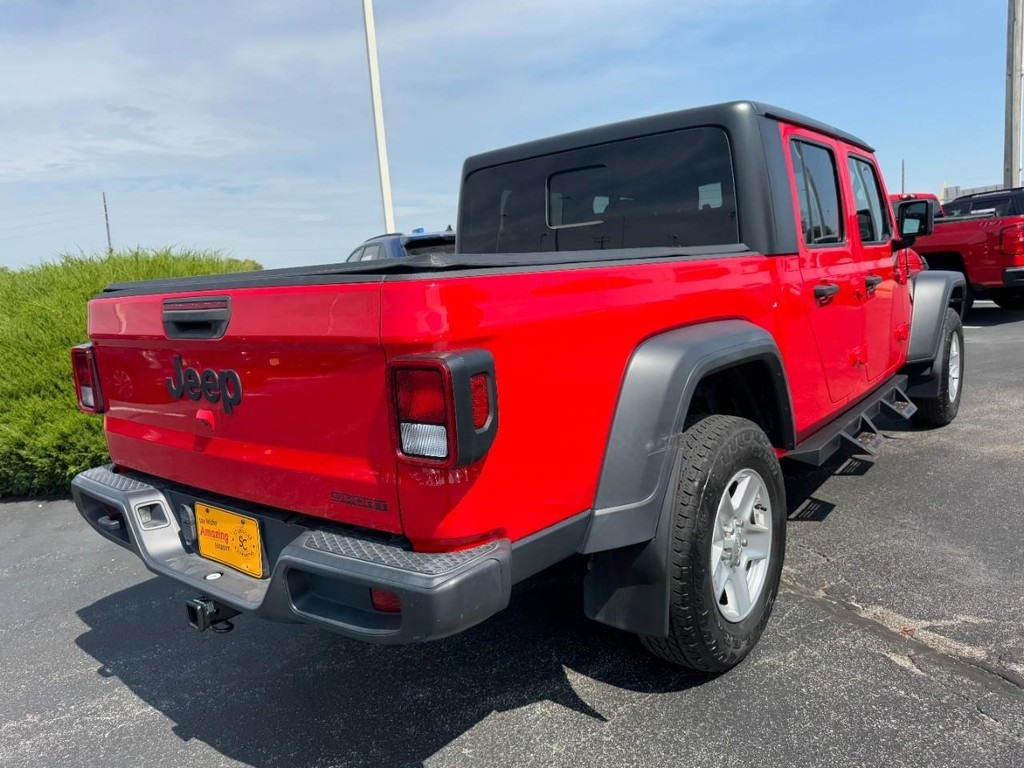 2020 Jeep Gladiator Sport photo 3