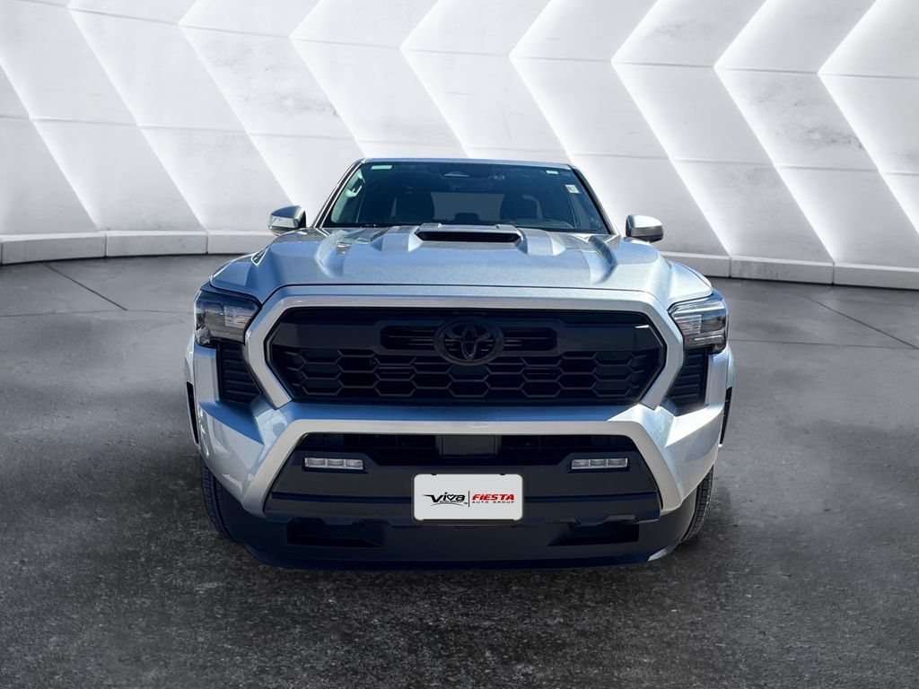 2024 Toyota Tacoma TRD Sport photo 2