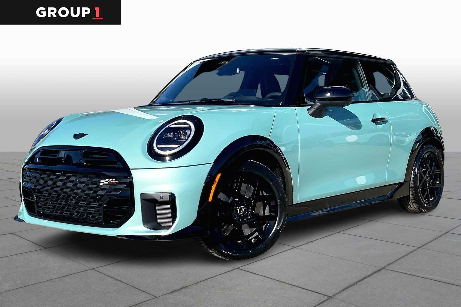 2026 MINI Hardtop 2 Door S's photo
