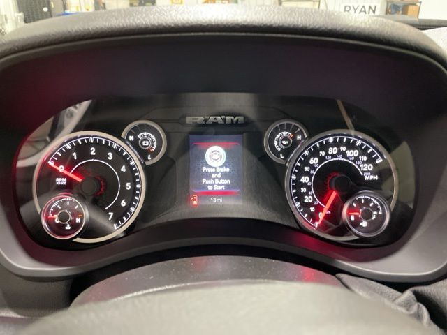 2025 Ram 2500 Tradesman photo 3