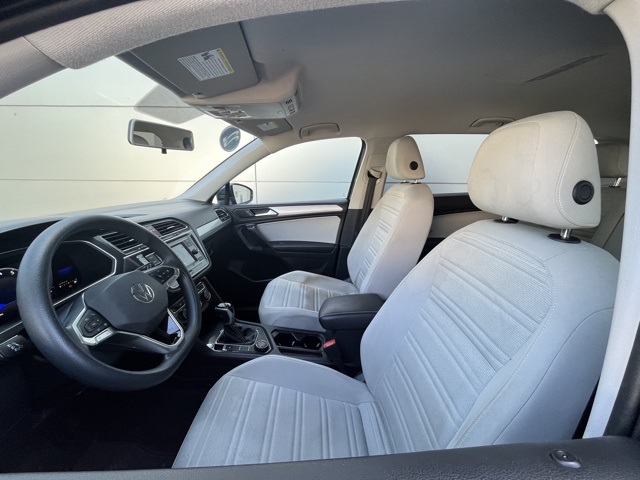 2022 Volkswagen Tiguan S photo 2